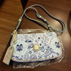 dvc dooney purse